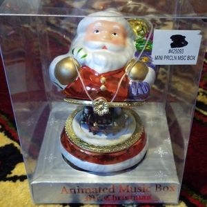 Porcelain music box - wind up no batteries needed